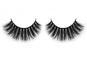 Horse Fur Strip Lashes vs Mink Fur Strip Lashes: What’s The Difference?