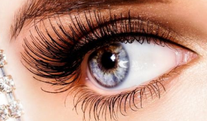 Why are false eyelashes a must for a party?